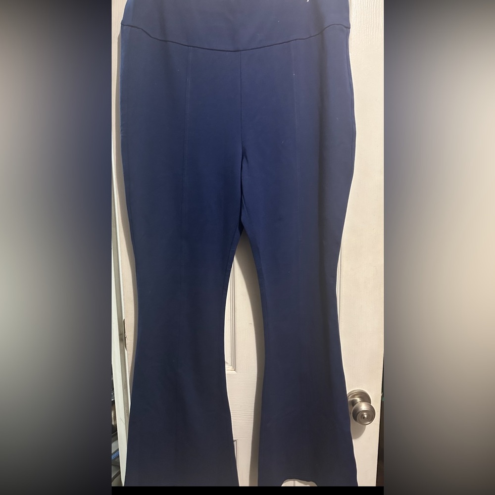 Dear Scarlett “magic pants” 1x. Navy